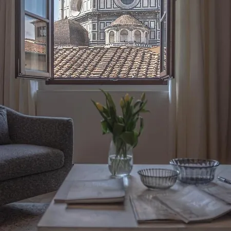 Windows On Dome Luxury Rooftop * Florenz