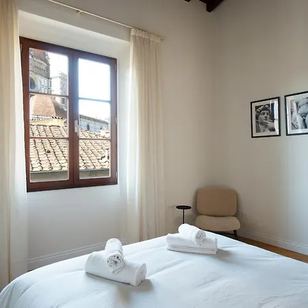 Windows On Dome Luxury Rooftop Apartman
