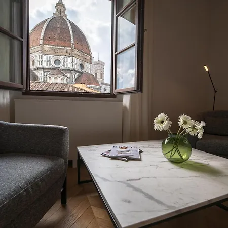 Windows On Dome Luxury Rooftop Apartman Firenze
